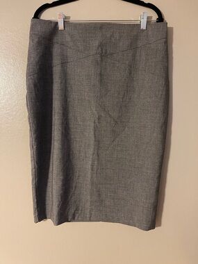 New York & Company Gray Pencil Skirt - Sleek Office Staple